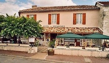 Logis Hotels - Hotel Et Restaurant Les Voyageurs Tournon-d'Agenais Экстерьер фото